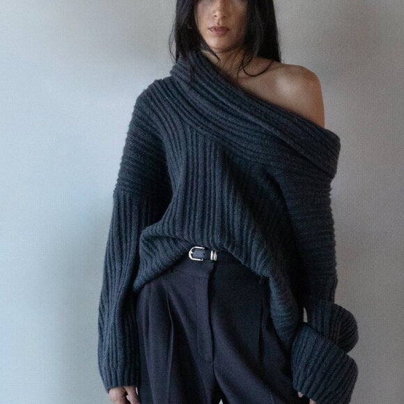 Oak and Fort off-the-shoulder oversized sweater - Picture 1 of 6